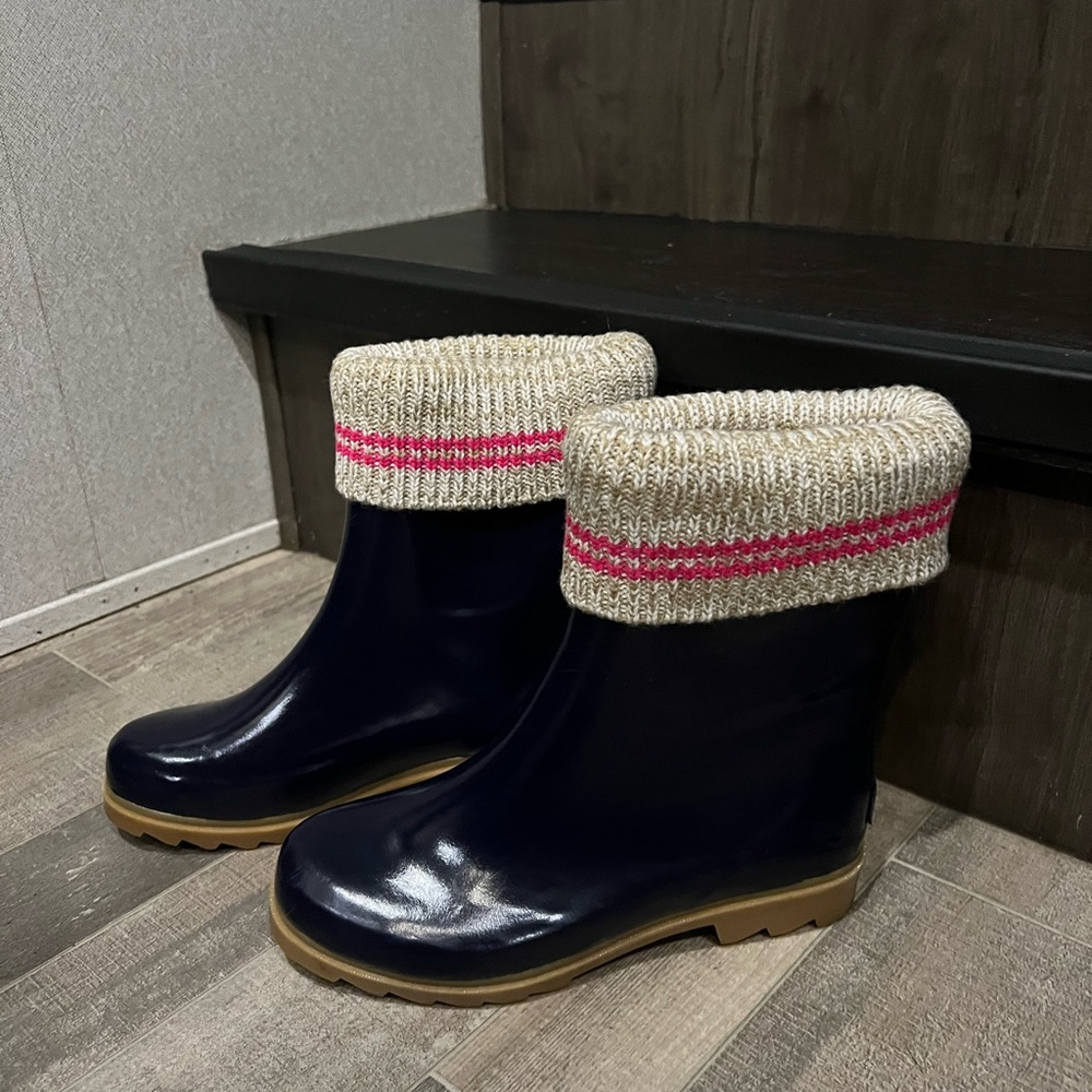 Juicy Couture Blue Rubber Rain Boot's with sock top. Very good condition.